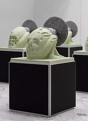 Frederik Exner - Door of hearing - Tarbes